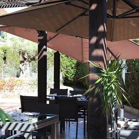 Otel Bergerie Du Chateau - Marival