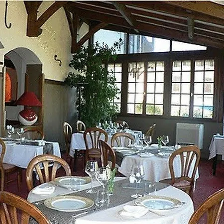 Bergerie Du Chateau - Marival 2*