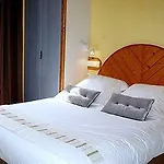 Bergerie Du Chateau - Marival 2*