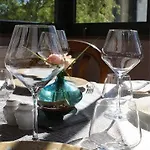 ホテル Bergerie Du Chateau - Marival 2*