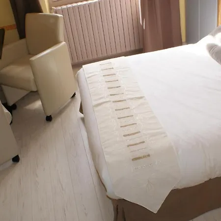 Hotel Bergerie Du Chateau - Marival 2*